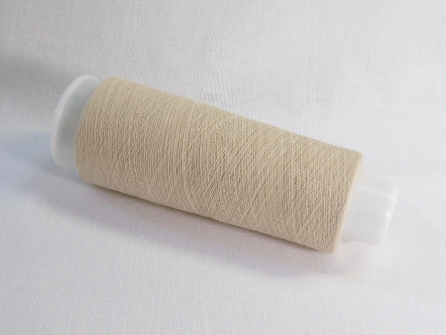 Item# A-1  Silk 100% 95denier   color:白  ¥2000 €18.00