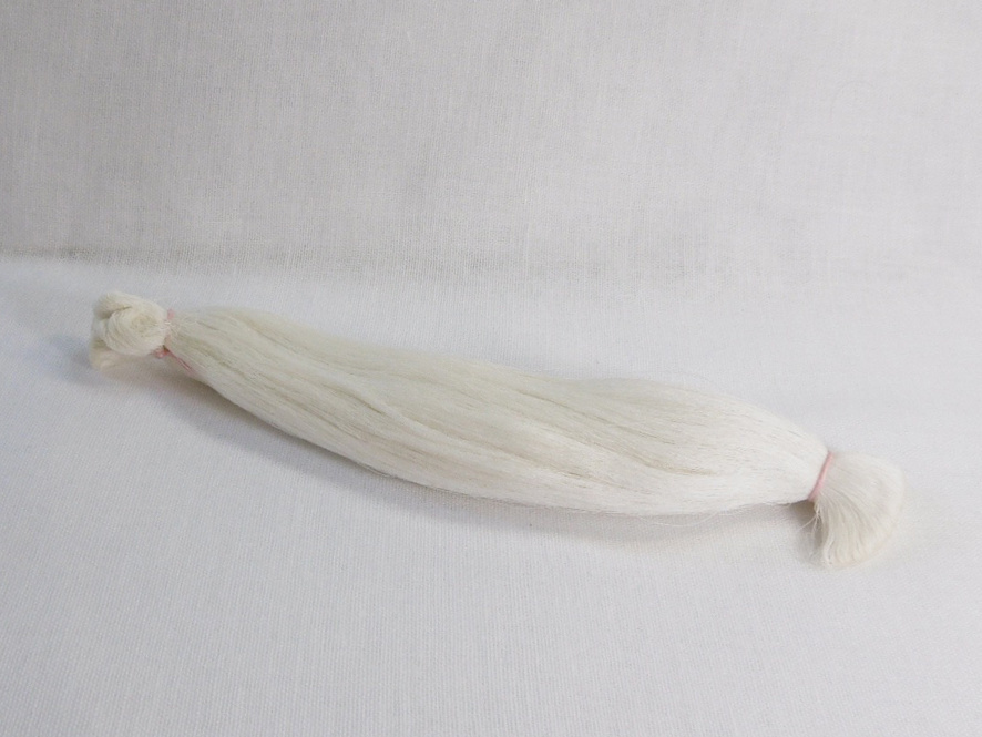 Item# A-1  Silk 100% 95denier   color:白  ¥2000 €18.00