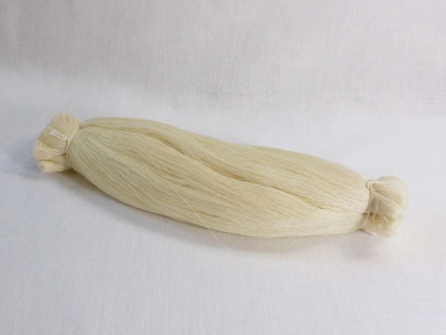 Item# A-1  Silk 100% 95denier   color:白  ¥2000 €18.00